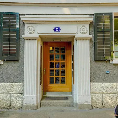 Apartment Stylish Garden-gem By Lake: Pet-friendly &