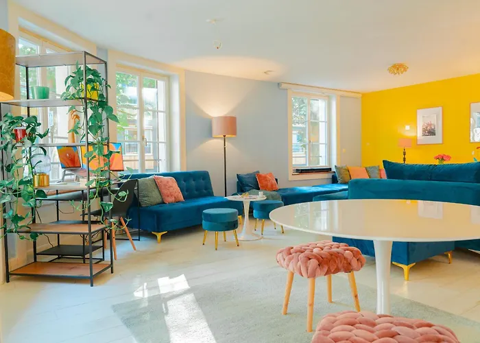 Stylish Garden-gem By Lake: Pet-friendly &