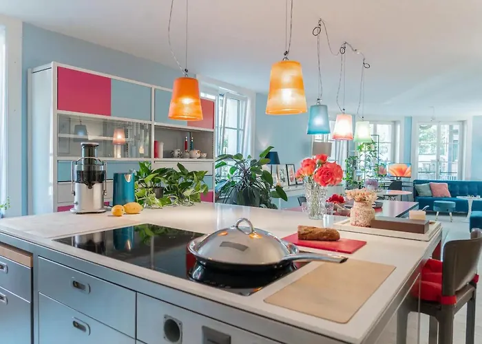 Апартаменти Stylish Garden-gem By Lake: Pet-friendly &