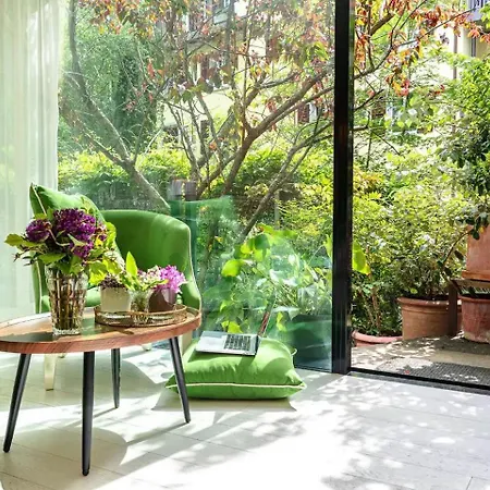 Stylish Garden-gem By Lake: Pet-friendly &